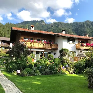 https://ferienwohnung-mitteldorf.com-bavaria.com