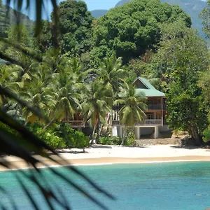 https://lilot-beach-chalets.maheislandhotels.com